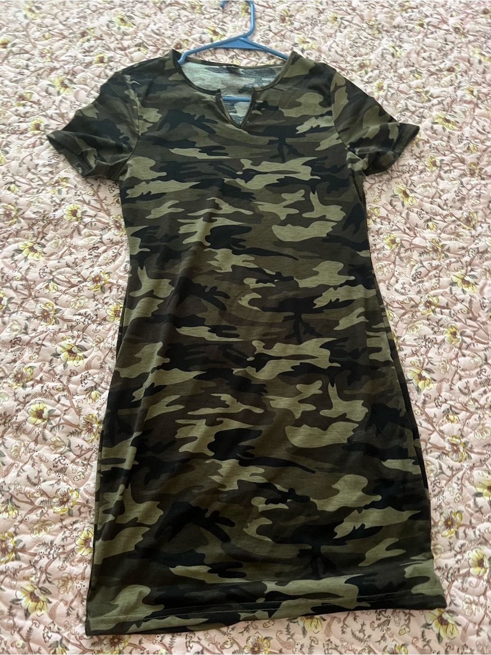 Women's Camo Short-Sleeve Bodycon Dress - Olive Green